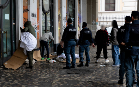 Viminale ed Esquilino, 20 arresti in dieci giorni tra cui due giovani che aggredivano e rapinavano coetanei. VIDEO