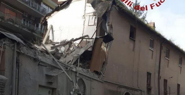 Crollo della palazzina dopo l’esplosione, in quattro rischiano il processo per omicidio colposo