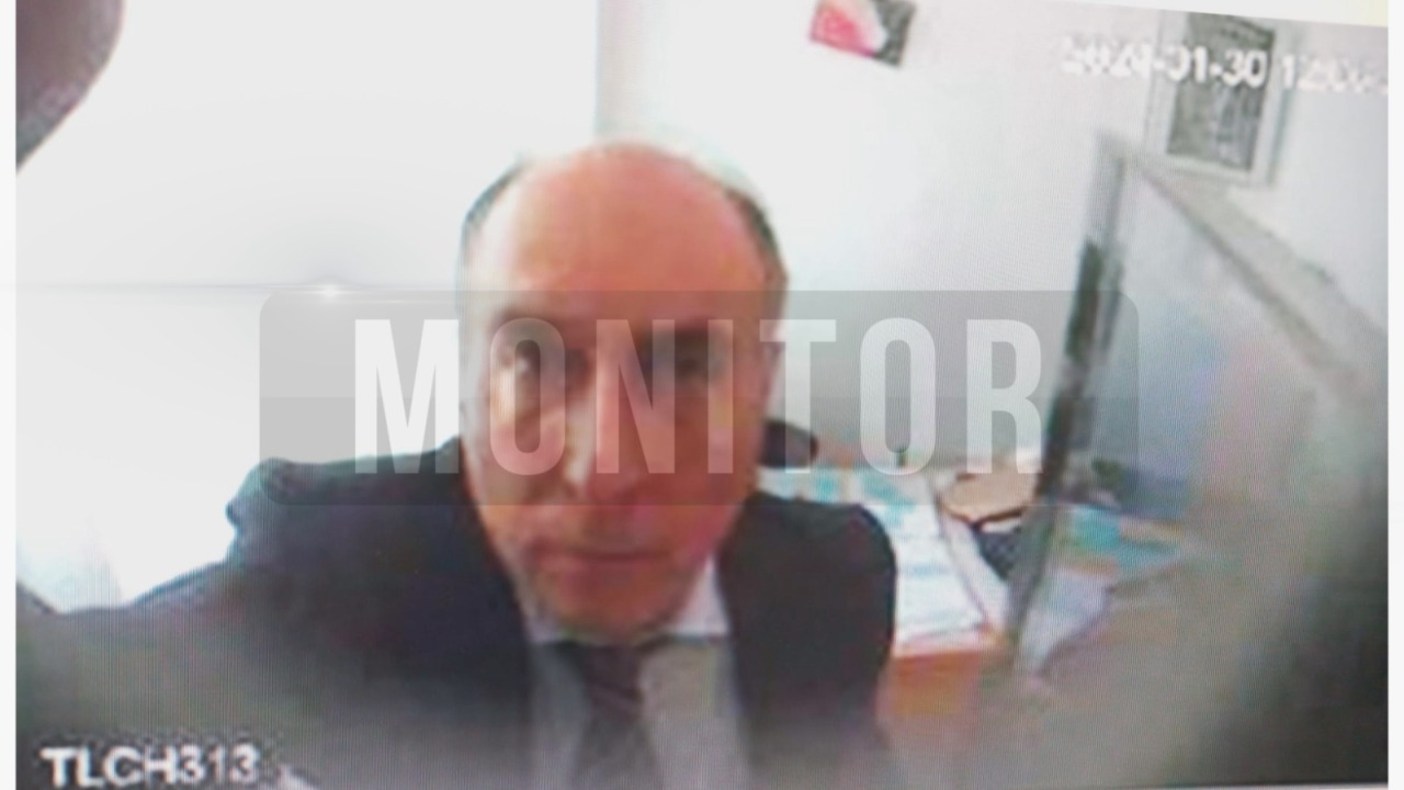 L’inchiesta su Enrico Tiero, ecco le immagini inedite: “Lo avvertono e trova la microtelecamera degli investigatori”