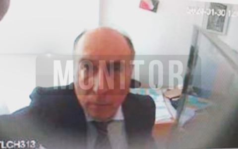 L’inchiesta su Enrico Tiero, ecco le immagini inedite: “Lo avvertono e trova la microtelecamera degli investigatori”