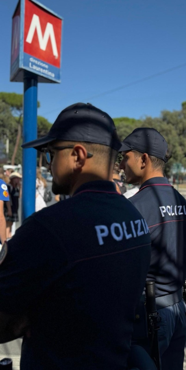 Borseggio sulla metro, arrestate tre persone dalla polizia