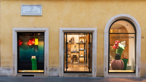 Furto nel magazzino di Louis Vuitton