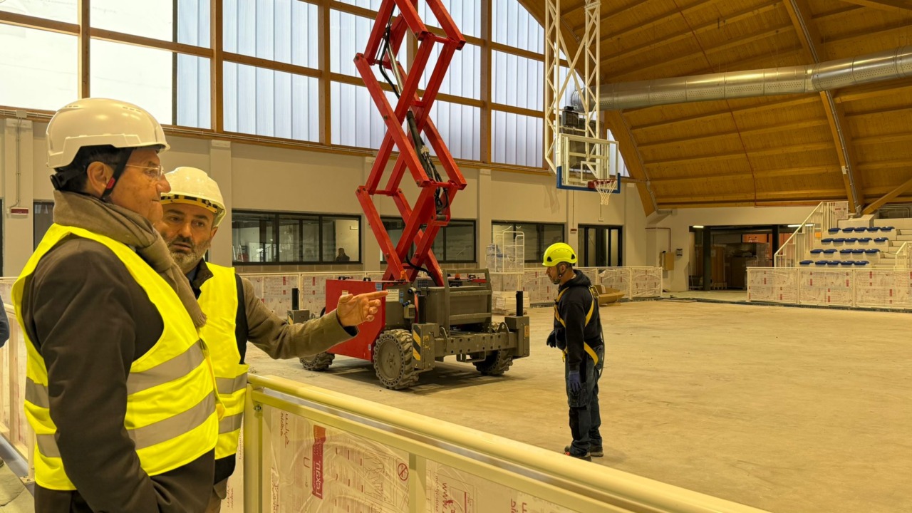 I lavori al Pala Fersini, il sopralluogo del Sindaco