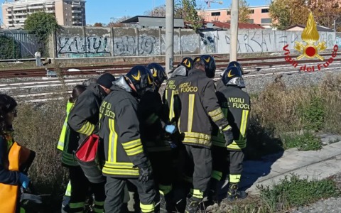 Ragazzo investito dalla Metro B alla Garbatella, è grave