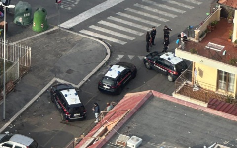 Operazione antidroga ad Ostia, il bilancio: 13 persone arrestate e 9 denunciate. LE IMMAGINI