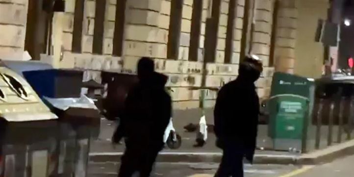 Raid al liceo Righi occupato al grido di “Duce duce”