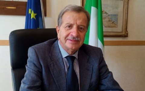 Sfiduciato il Sindaco Tidei, cade il Comune