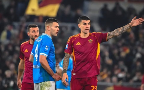 Roma-Napoli 0-1. Decide Neres nel primo tempo