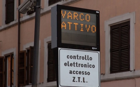 Ztl a San Lorenzo e Trastevere, in vigore l’orario invernale