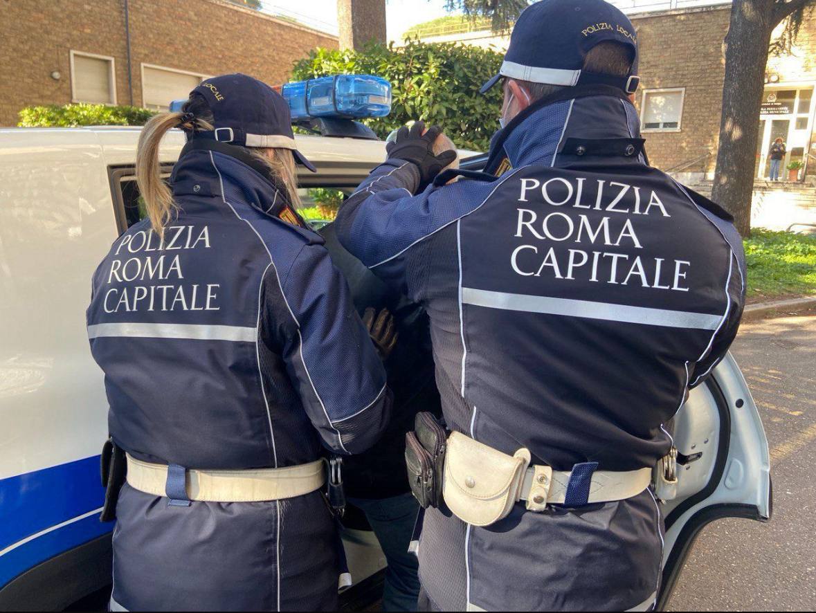 Arrestato il pirata della strada fuggito dopo l’incidente mortale in via Rolli