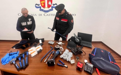 Furti in appartamento, arrestato un gruppo di sudamericani