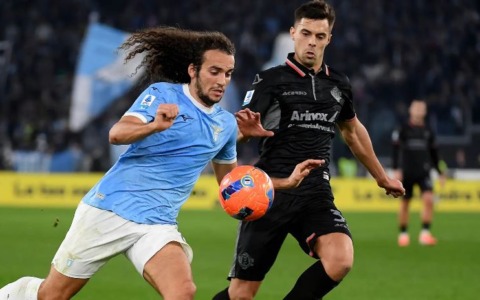 Lazio-Cremonese 0-0. Scialbo pareggio all’Olimpico