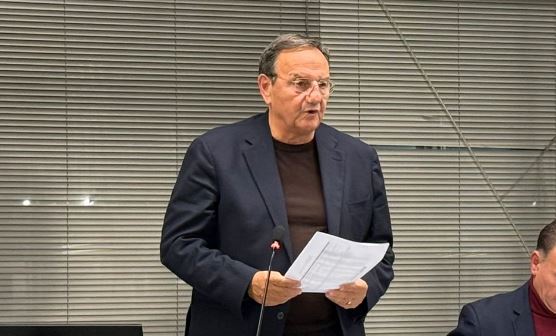 Comune, il centrosinistra chiede le dimissioni del Sindaco Baccini. Il centrodestra: “Continui a governare la città”