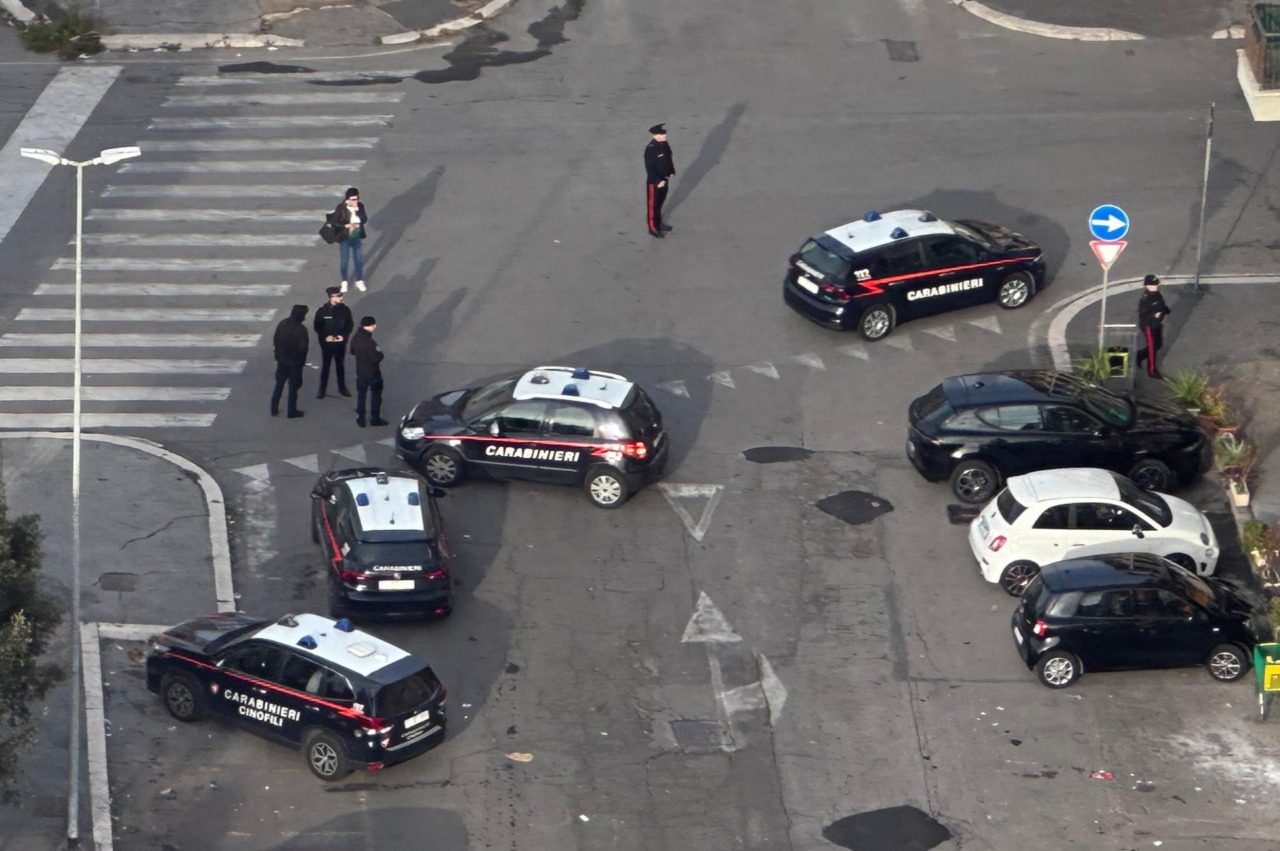Controlli a Ostia: 4 arresti e 8 denunce durante l’operazione dei Carabinieri