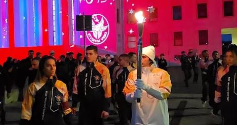 Nella Capitale lo show della fiamma olimpica