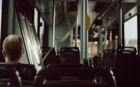 Aggressione a un autista, l’allarme sulla sicurezza del trasporto pubblico