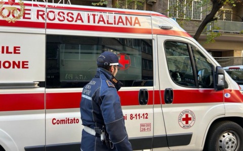 Malore alla guida il giorno di Natale, salvato dall’intervento della Polizia Locale
