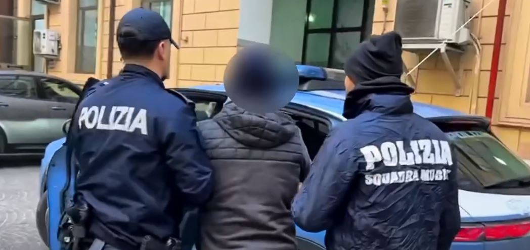 Colpo sventato in banca, arrestata la banda del buco dalla polizia