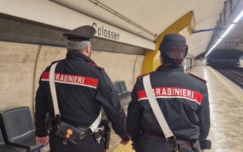 Stretta dei carabinieri sui borseggi, 6 arresti