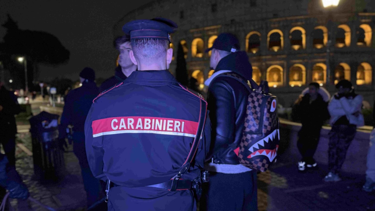 Parà intorno al Colosseo, ancora arresti e denunce dei carabinieri nel centro storico