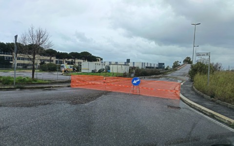 Maltempo, chiuso il cavalcavia di via delle Arti 