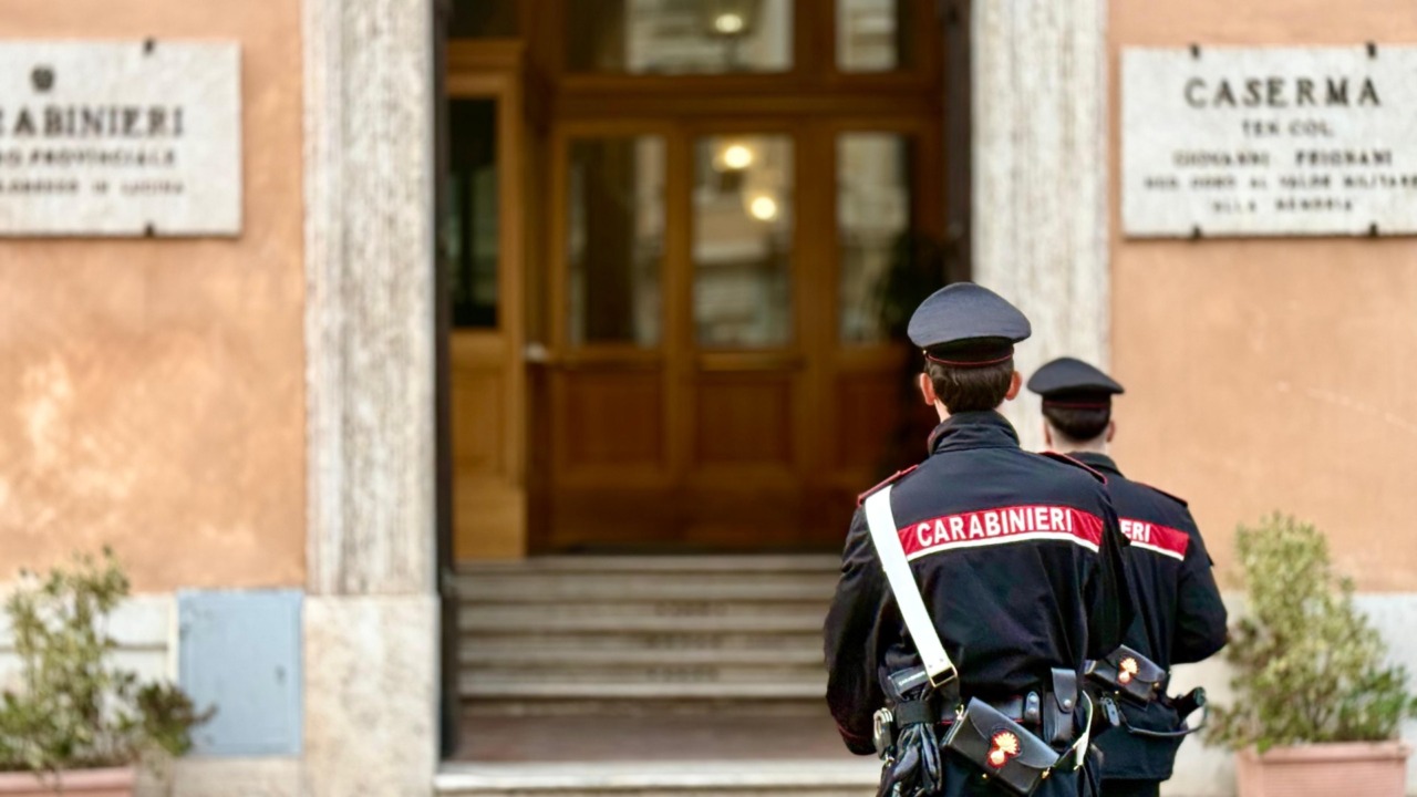 Carabinieri fuori servizio sventano due furti, arrestati borseggiatori in centro e a Talenti