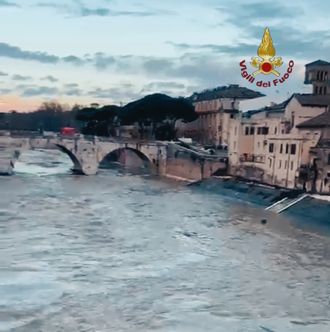 Maltempo, quasi 2.000 interventi dei vigili del fuoco nella Capitale e provincia