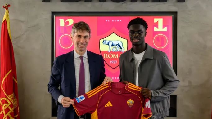 La Roma ha ufficializzato l’ingaggio di Robinio Vaz, operazione da 25 milioni