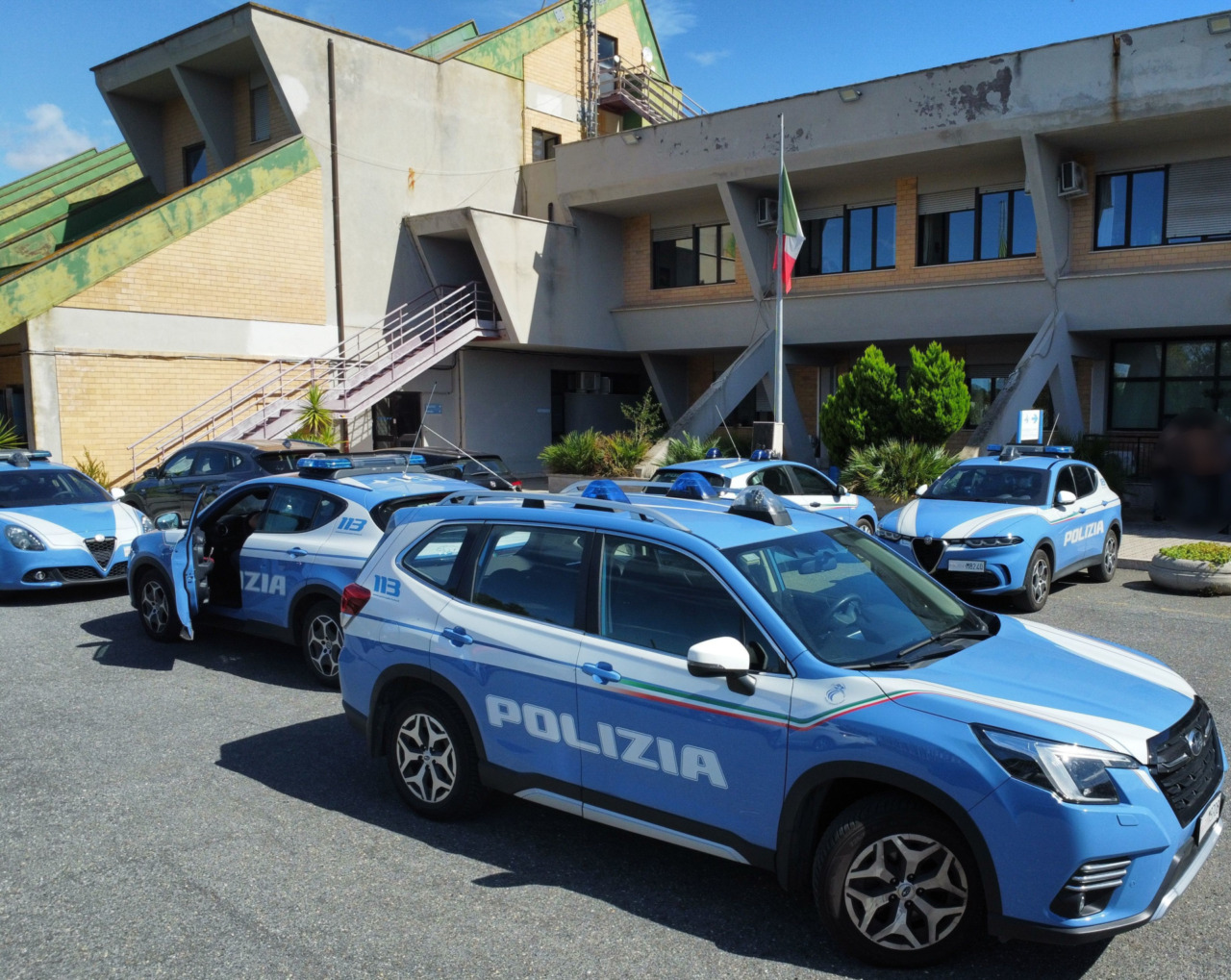 Spaccio e documenti contraffatti, tre arresti a Ostia