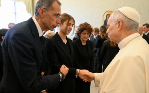 Il Papa, commosso e sconvolto per Crans-Montana: “Le mie parole impotenti”