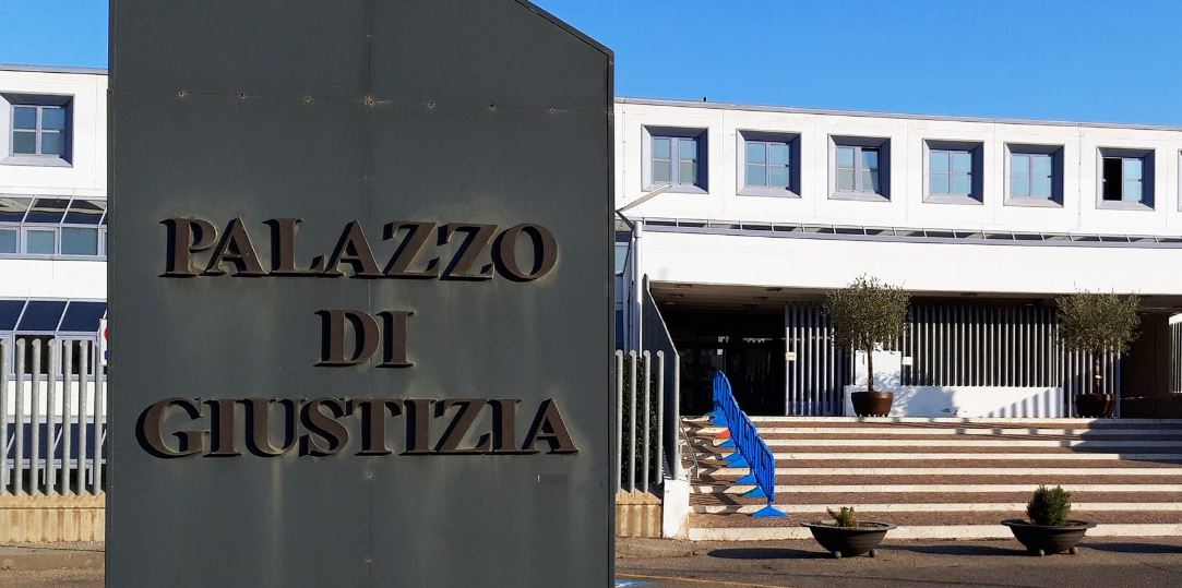Ragazzino di 13 anni morto, la Procura apre fascicolo per istigazione al suicidio