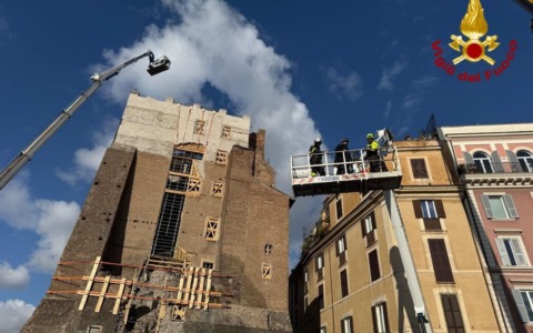 Il crollo della Torre dei Conti, salgono a 9 gli indagati