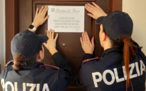 “Ghost house” a due passi dal Vaticano, il Questore sospende l’attività