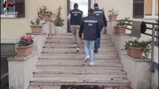 Anziani legati e sedati nella casa alloggio, sette misure cautelari