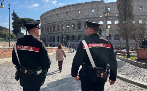 Roma Centro, scacco ai predoni del turismo: 9 arresti