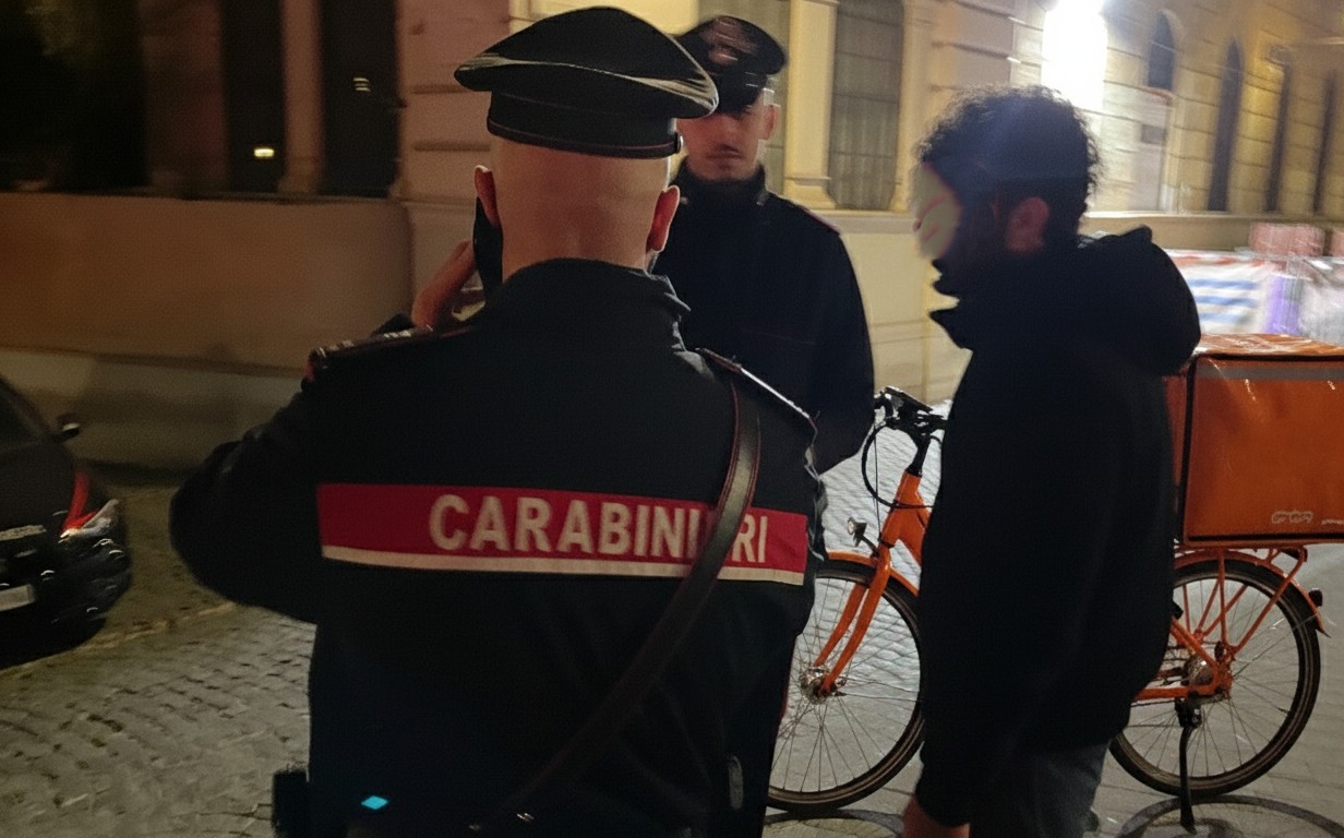 Ruba la bici al rider, arrestato dai carabinieri un 27enne