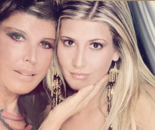 Addio a Patrizia De Blanck: si è spenta a 85 anni la “Contessa” della TV italiana