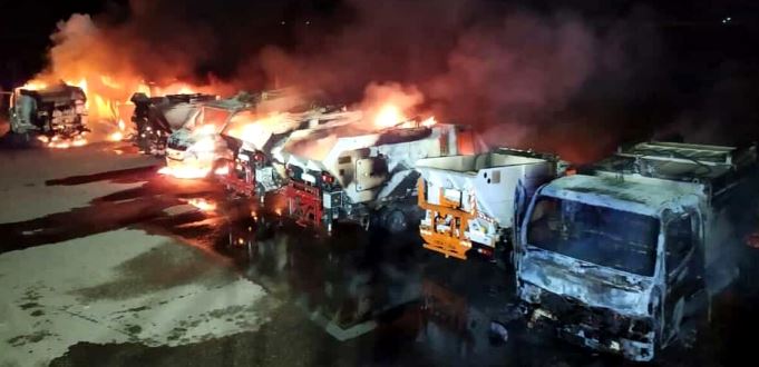 Incendio’ 6 mezzi per la raccolta dei rifiuti, arrestato