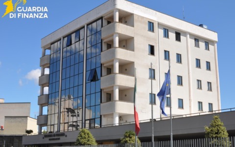 Controlli nei locali: scoperti lavoratori in nero e gravi carenze di sicurezza