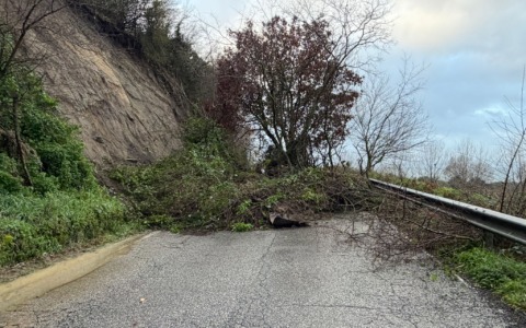 Viabilità, la strada provinciale Anguillara–Settevene Palo I chiusa per frane