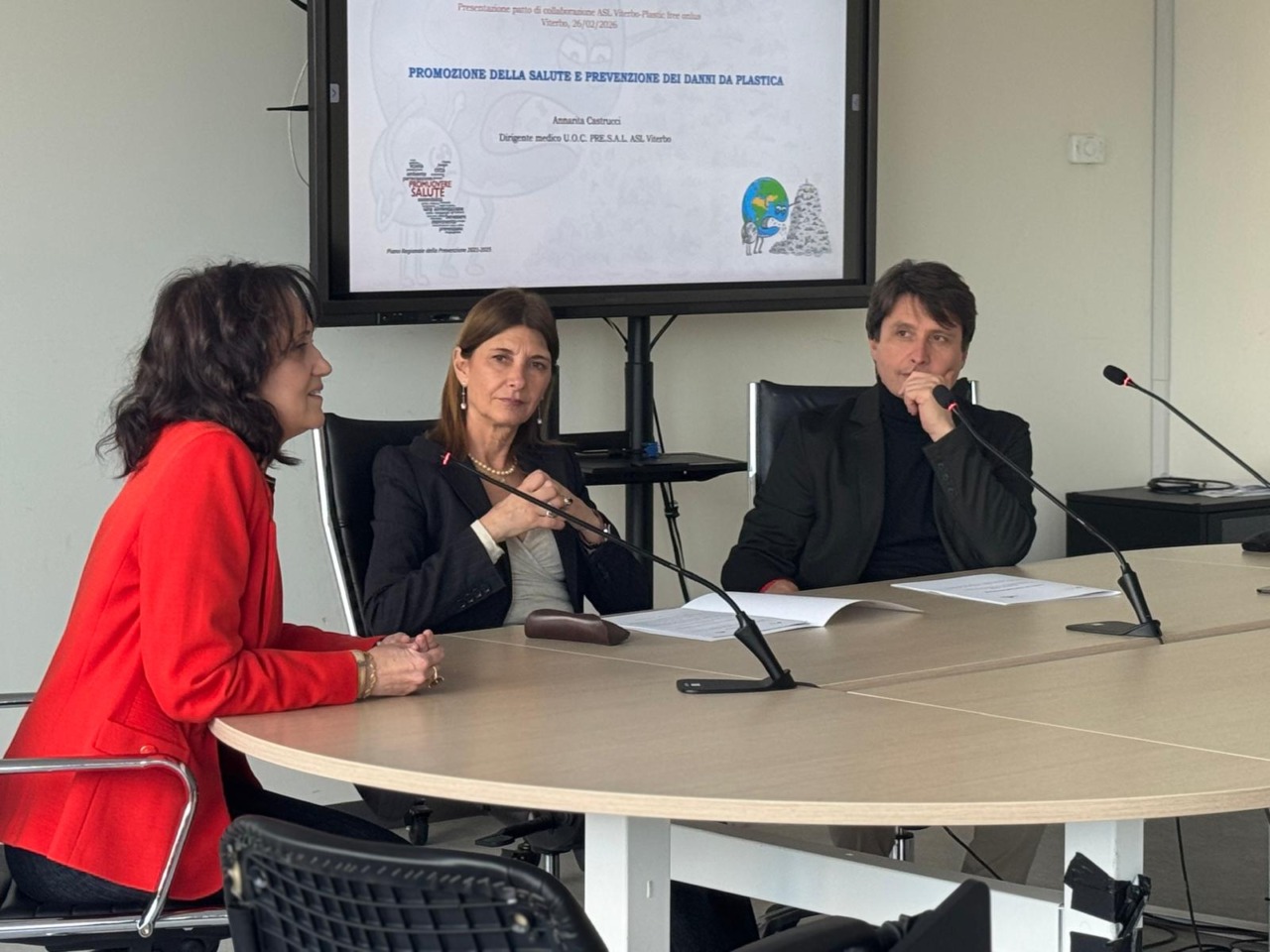 Sanità e volontariato uniscono le forze contro l’inquinamento da plastica