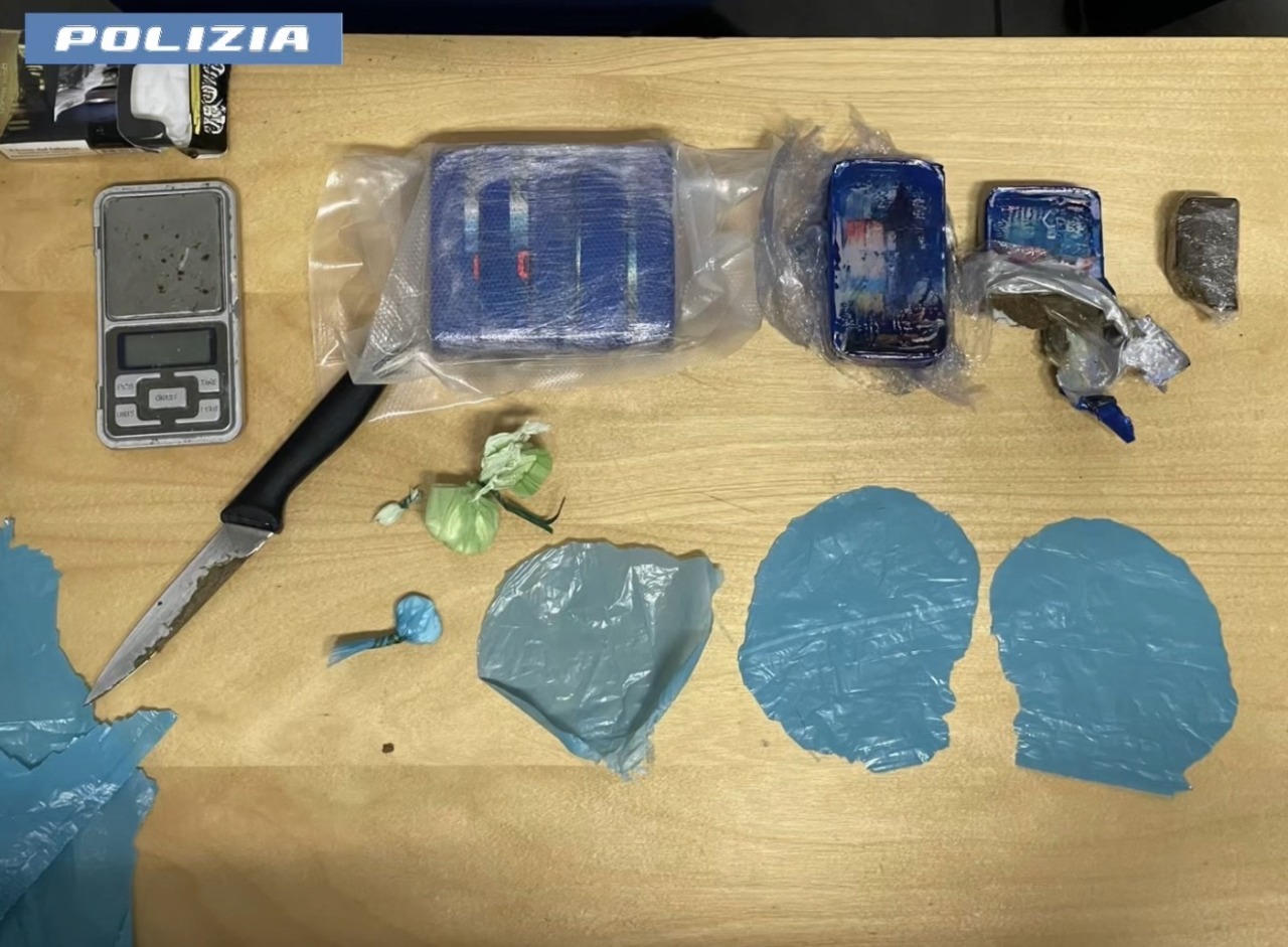 Spaccio e furti, 12 arresti dei Falchi