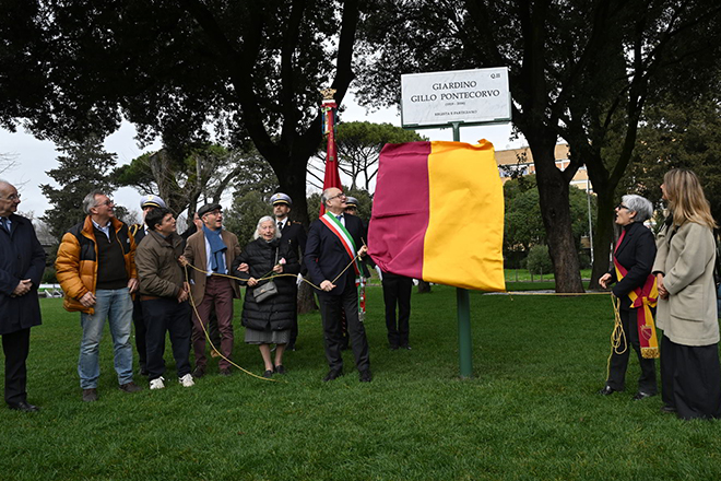 Dedicata a Gillo Pontecorvo area verde di viale De Coubertin