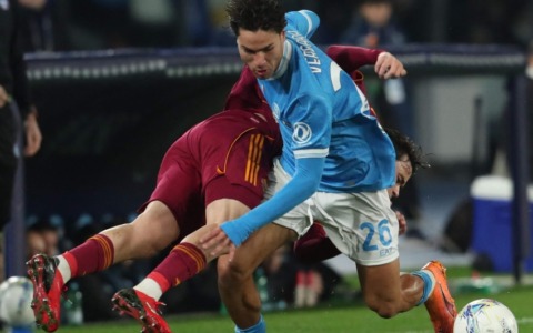 Napoli-Roma 2-2. Giallorossi raggiunti nel finale nonostante la doppietta di Malen