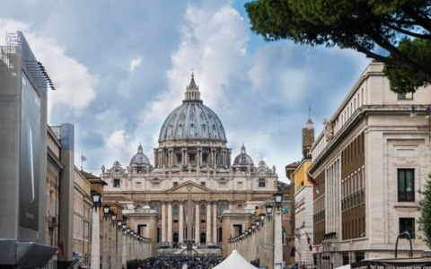 Il cardinale di Teheran in città: “Rammarico e dolore per i nostri fratelli e sorelle”