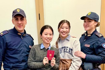 Derubano una turista giapponese sulla metro, arrestate due borseggiatrici