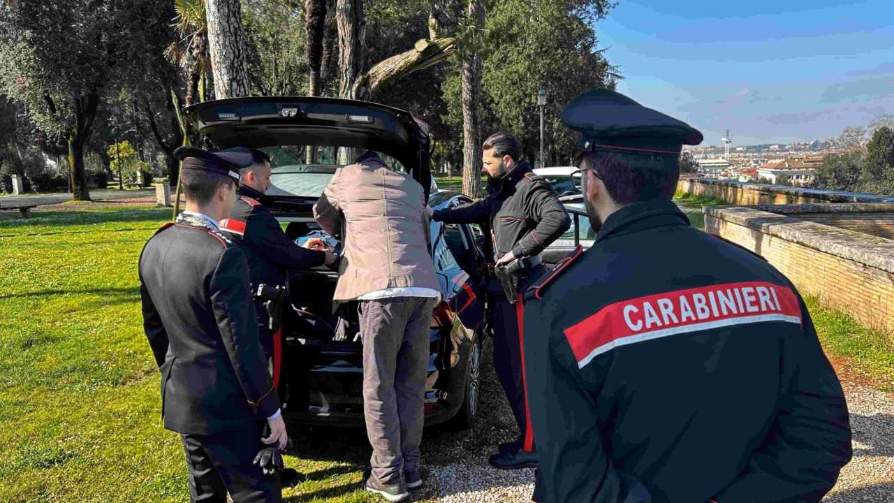 Villa Borghese, smantellate baracche abusive
