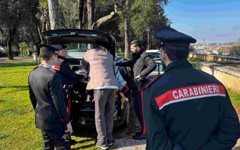 Villa Borghese, smantellate baracche abusive