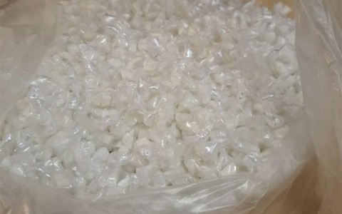 Oltre un kg di cocaina nel soppalco di casa, in manette un uomo di 61 anni