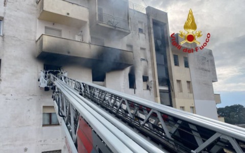 Incendio in Corso Italia, interdetto l’accesso alle palazzine
